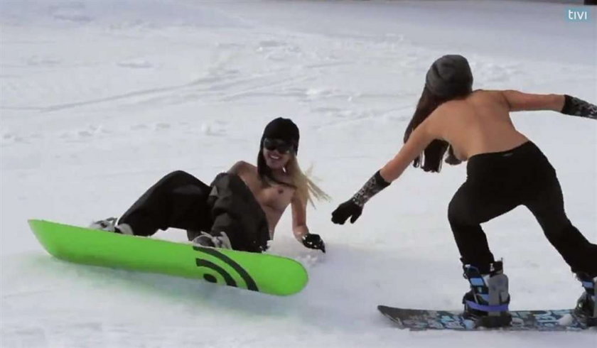 Gołe snowboardzistki