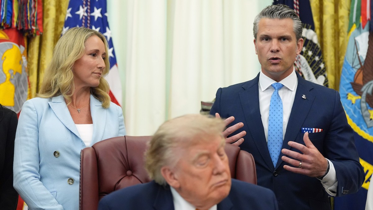 Donald Tramp i Pit Hegset