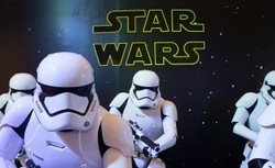 Nie żyje aktor znany z "Gwiezdnych Wojen”.  Andrew Jack zmarł na koronawirusa