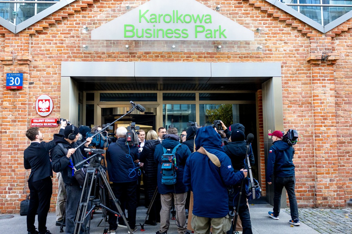 Rozmowy w siedzibie KOWR z wiceprezesem Dawtony Piotrem Wielgomasem w sprawie działki pod CPK