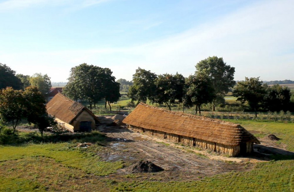 Muzeum Archeologiczne w Biskupinie - osada neolityczna