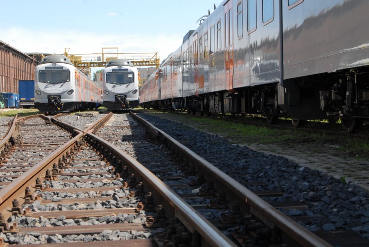 'Feniks 57 to pojazd wygodny i przyjazny podróżnemu, wierzę, że pasażerowie Polregio będą mieli okazję się o tym już wkrótce przekonać i ocenić efekt modernizacji dokonanej w Fabryce Pojazdów Szynowych H. Cegielski. Szczególnie, że jest to najbardziej zaawansowana przebudowa pojazdów, których korzenie sięgają lat 60-tych' – mówił przy okazji podpisania umowy Prezes H. Cegielski – Fabryka Pojazdów Szynowych Hubert Stępniewicz.