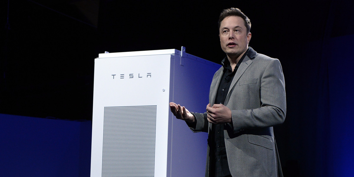 Tesla wysłała już setki baterii Powerwall do Portoryko