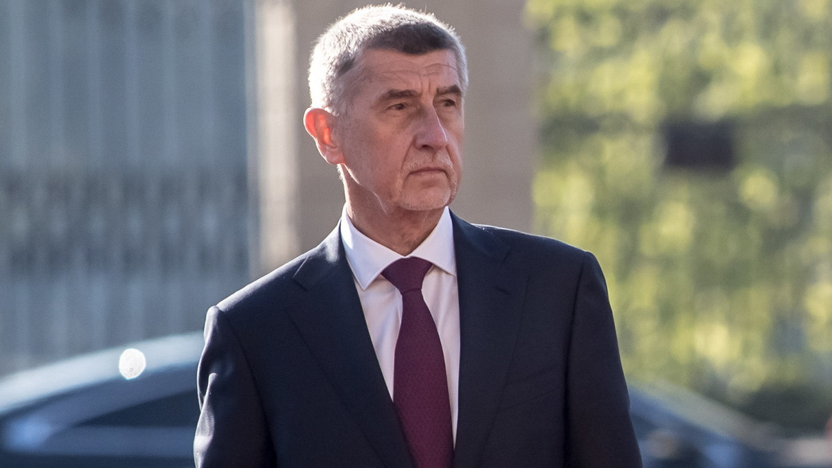 Policja przekazała wczoraj do prokuratury wniosek o oskarżenie premiera Andreja Babisza oraz jego współpracowników i członków rodziny. Chodzi o śledztwo w sprawie nieprawidłowości związanych z uzyskaniem europejskich dotacji przez jedną z dawnych firm Babisza.
