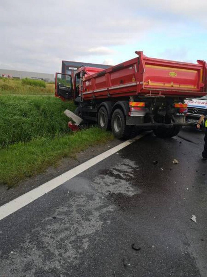 Makabryczny wypadek w Starym Sączu. Nie żyje 19-latek