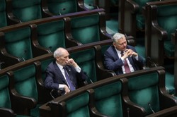 Awantura i bunt posłów PiS. Suski: Bawcie się sami