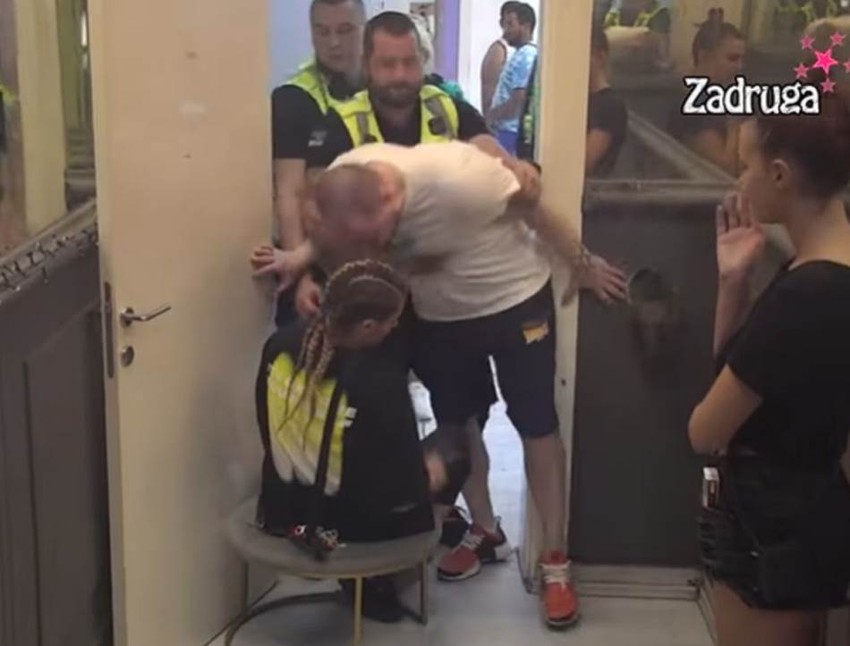 Zvezdan nasrnuo na Anu