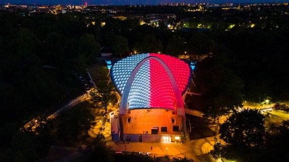 Teatr Letni w Szczecinie prawie gotowy. Mieni się feerią barw