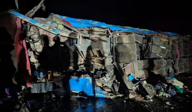 Autobus pun đaka sleteo s puta u Ugandi
