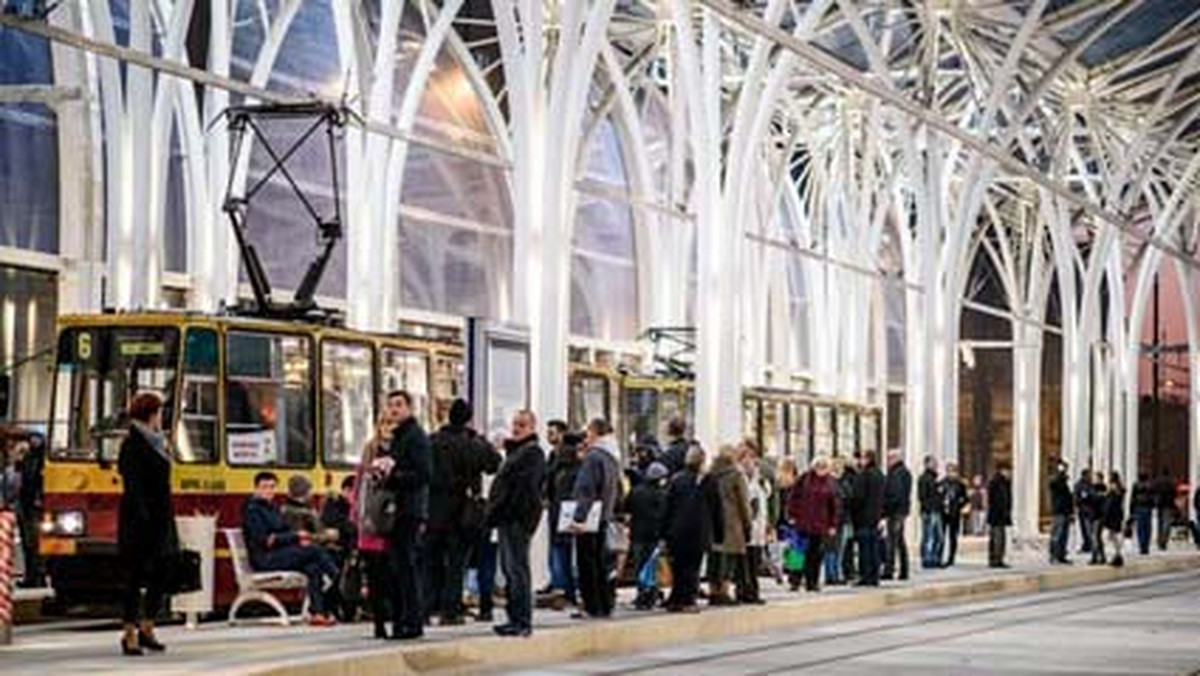 Od poniedziałku, 24 kwietnia, zmienią się rozkłady jazdy aż 13 linii autobusowych, które dowożą pasażerów do zakładów pracy. Zmiany zostaną wprowadzone na wniosek łodzian.