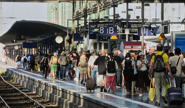 Vozovi stali u Nemačkoj zbog kvara