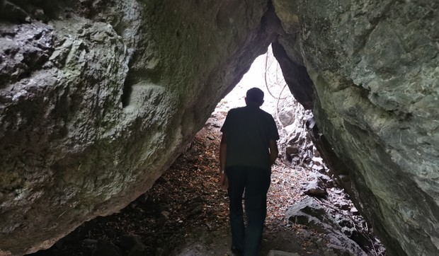 Blago Nemanjići selo Ostra pećina Sokolica