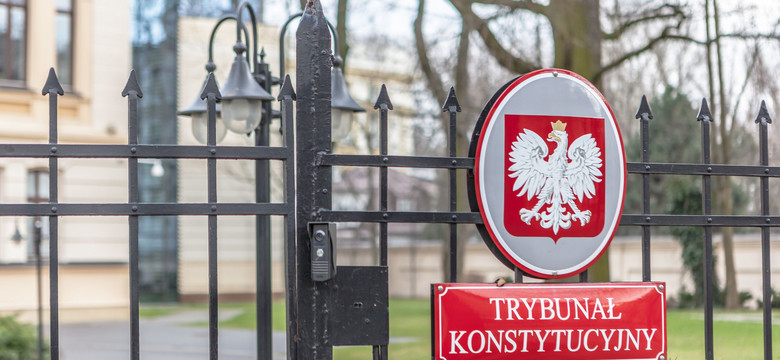 W Polsce sprawa utknęła w TK, teraz skargą na ekshumacje zajmie się Strasburg