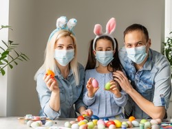 Jak dobrze spędzić Wielkanoc w pandemii? Kilka przydatnych rad psychologa