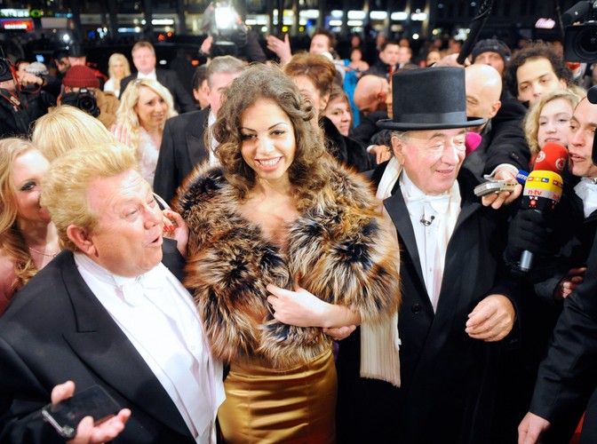 Od lewej: izraelski aktor Zachi Noy, Ruby i Richard Lugner