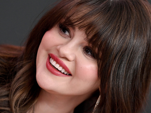 Dobj el mindent, Selena Gomez egy mindent elsöprő bejelentést tett