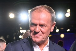 Najnowszy sondaż wyborczy zdumiewa. Miażdżąca przewaga KO nad PiS