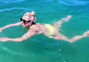Verica Rakočević u žutom bikiniju 
