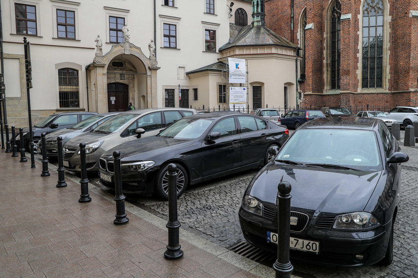 Rewolucja na Placu Wszystkich Świętych. Zmiany w ruchu dla samochodów