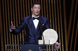 Niemcy rozczarowani porażką Lewandowskiego. "To skandal, że nie dostał Złotej Piłki"