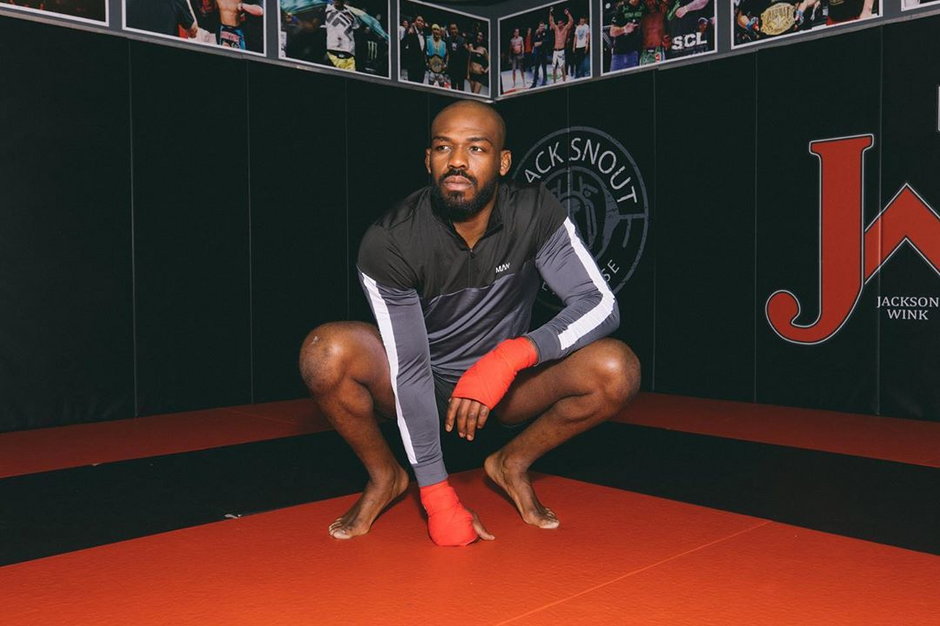 Jon Jones nie ustępuje i wciąż domaga się zwolnienia z UFC. „Przejdź od słów do czynów”