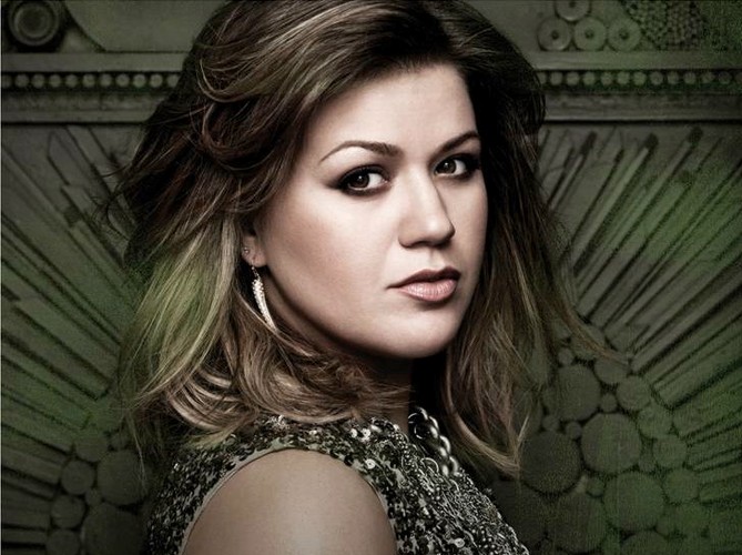 5. Kelly Clarkson – 'Since U Been Gone'
