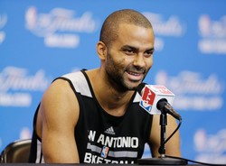 Liga NBA: Tony Parker zostaje w San Antonio Spurs