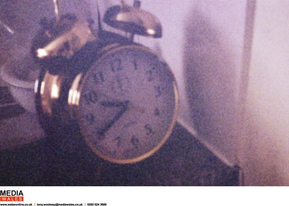 Starinski veker umesto savremenih digitalnih