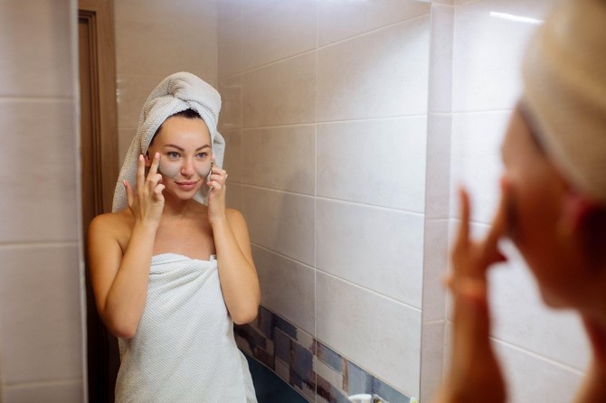 Malina smiruje iritacije, trešnja je za podočnjake, a jabuka zateže kožu
