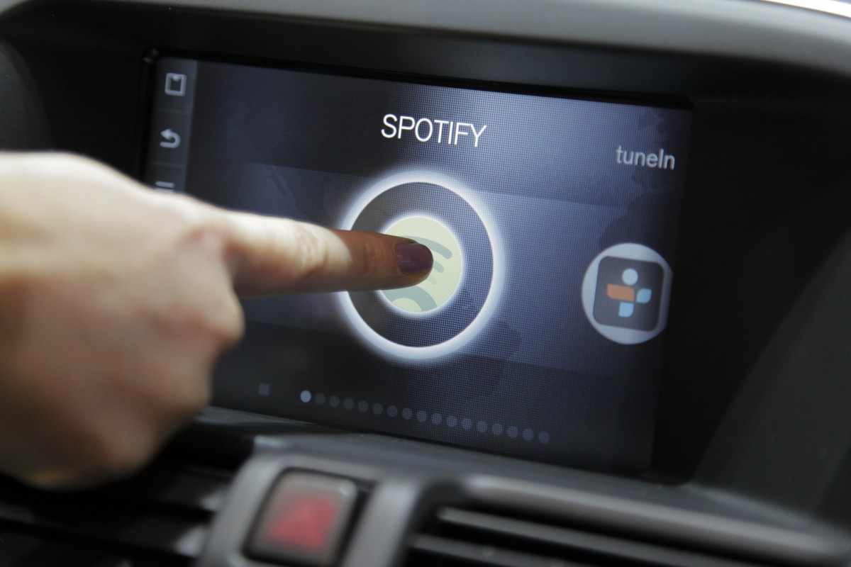 Takiego wynalazku jeszcze nie było! Volvo wprowadza do aut Sensus Connected Touch