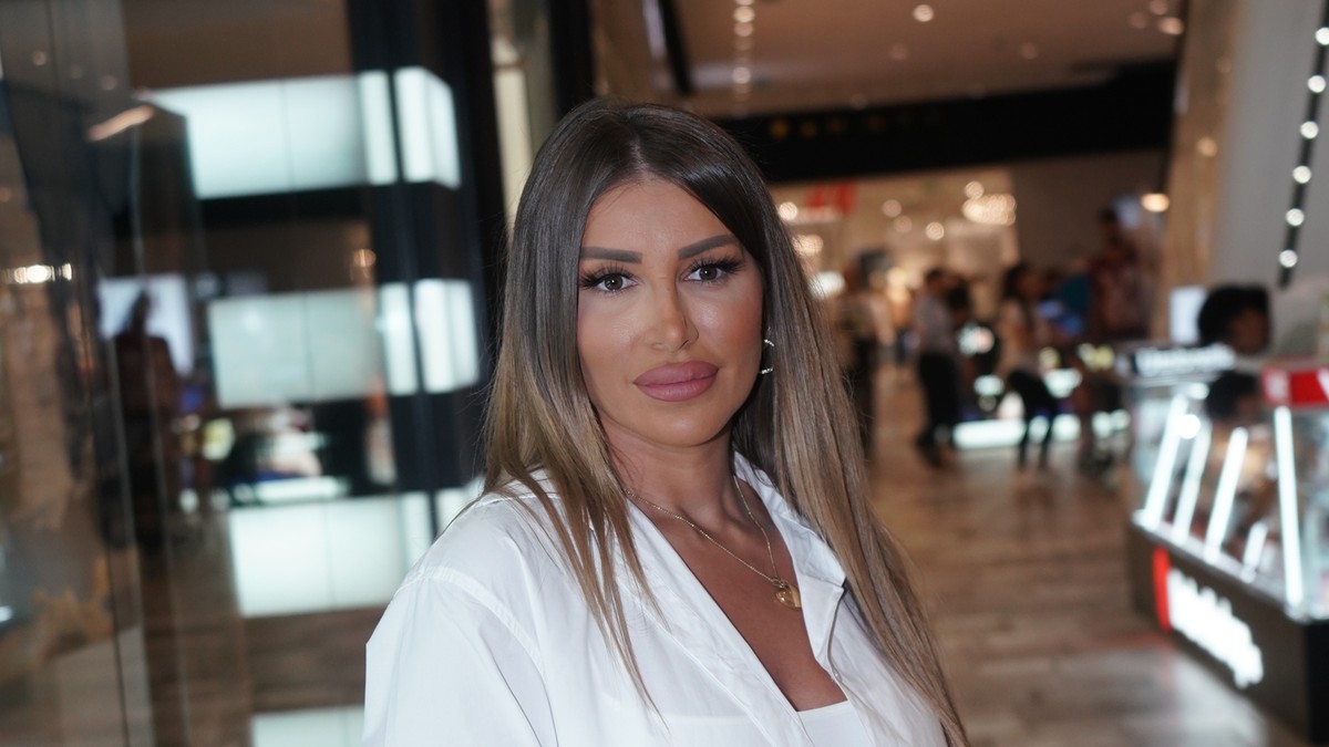 Dalila kupila auto od 80.000 evra: Pohvalila se besnom mašinom