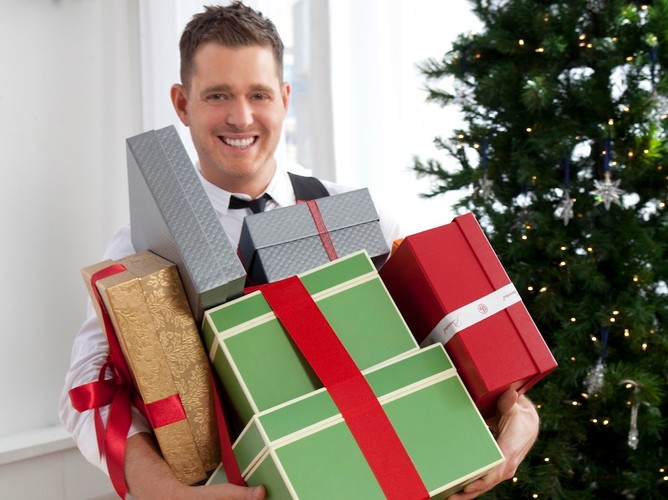 7. Michael Buble - 'Christmas' - 1 030 800