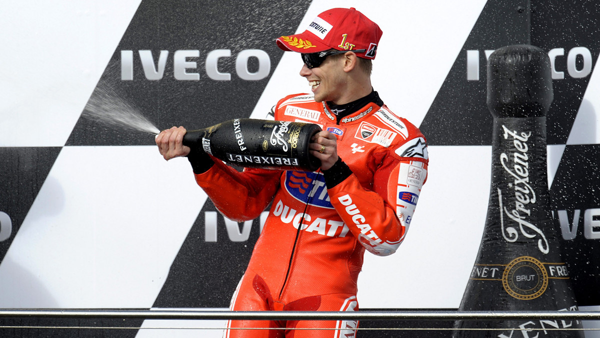 Wygrywając po raz trzeci w tym sezonie i czwarty z rzędu na australijskim torze Phillip Island, faworyt publiczności Casey Stoner potwierdził, że przed własnymi kibicami nie ma na niego w MotoGP mocnych.