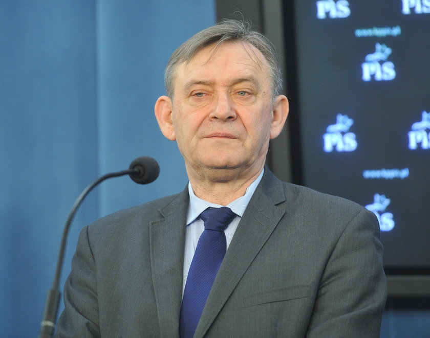 Prof. Henryk Cioch w grudniu 2015 r. został wybrany na sędziego Trybunału Konstytucyjnego.
