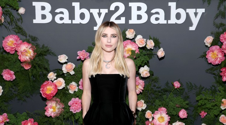 Emma Roberts az elsők között volt, aki kipróbálta a tiramisu hajszínt Fotó: Getty Images