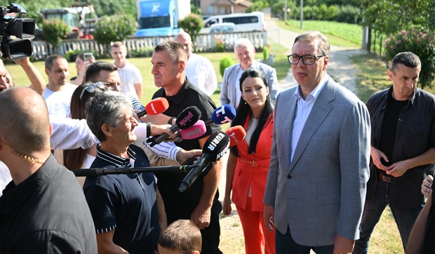 Aleksandar Vučić u poseti porodici Todorović