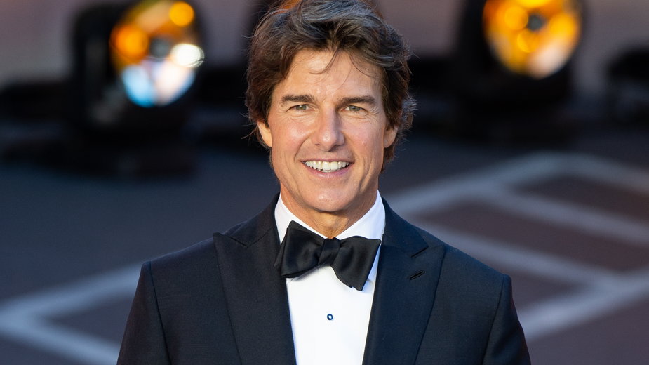 Tom Cruise na pokazie "Top Gun: Maverick" dla rodziny królewskiej w Londynie, maj 2022 r.