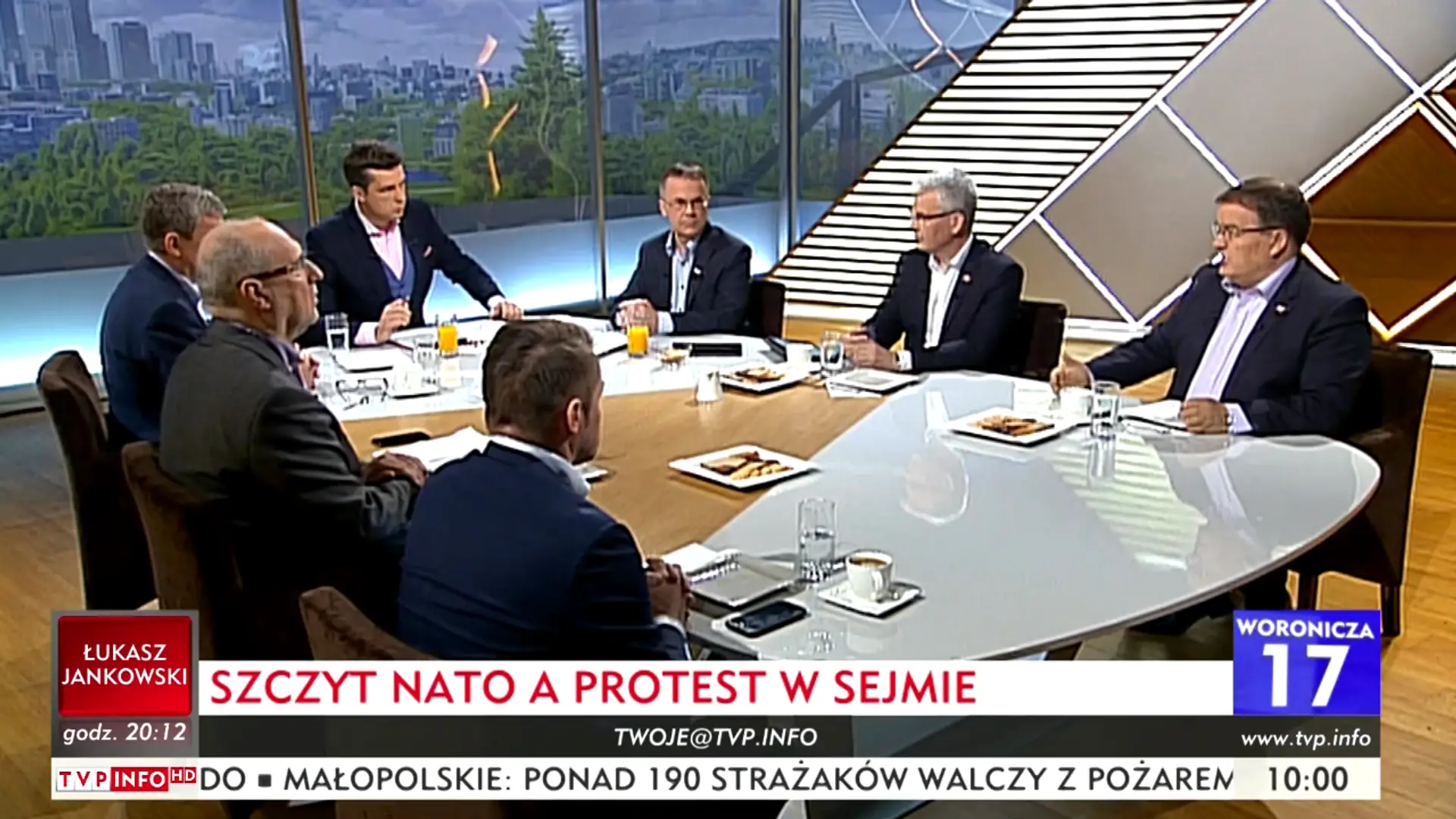 Flagowy program TVP. Przez miesiąc zaproszono 24 mężczyzn, ani jednej kobiety