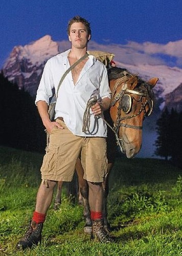 Coś dla pań! Tym razem szwajcarscy farmerzy zachęcają by zobaczyć alpejską krainę