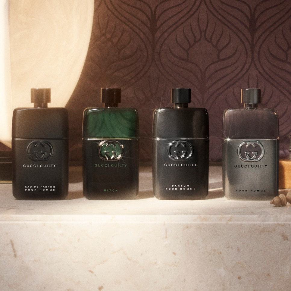 Balról: Guilty Pour Homme Eau de Parfum GUCCI 36 990 Ft/50 ml (739,8 Ft/1 ml), Pour Homme Black Eau de Toilette GUCCI 32 490 Ft/50 ml (649,8 Ft/1 ml), Guilty Pour Homme Parfum GUCCI 38 790 Ft/50 ml (775,8 Ft/1 ml), Guilty Pour Homme Eau de Toilette GUCCI 