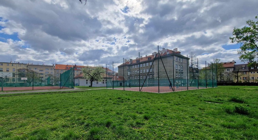 Szkoła przy ul Wandy będzie miała blok sportowy z którego skorzystają uczniowie klas sportowych