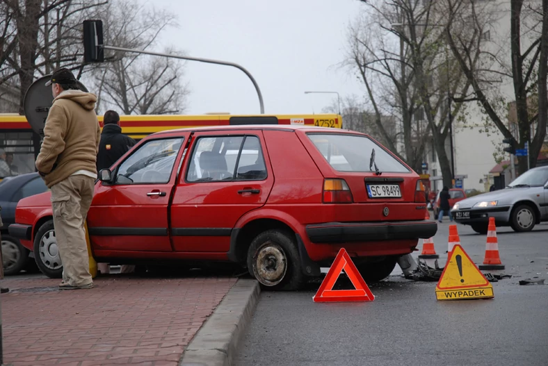 Kolizja i co dalej? Zobacz jak postępować, kiedy dojdzie do kolizji