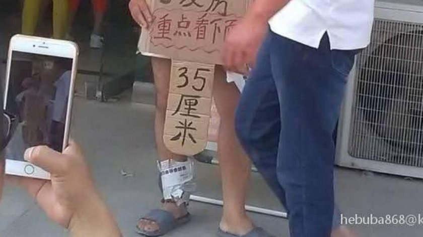 Ten Chińczyk próbował znaleźć żonę w bardzo oryginalny sposób