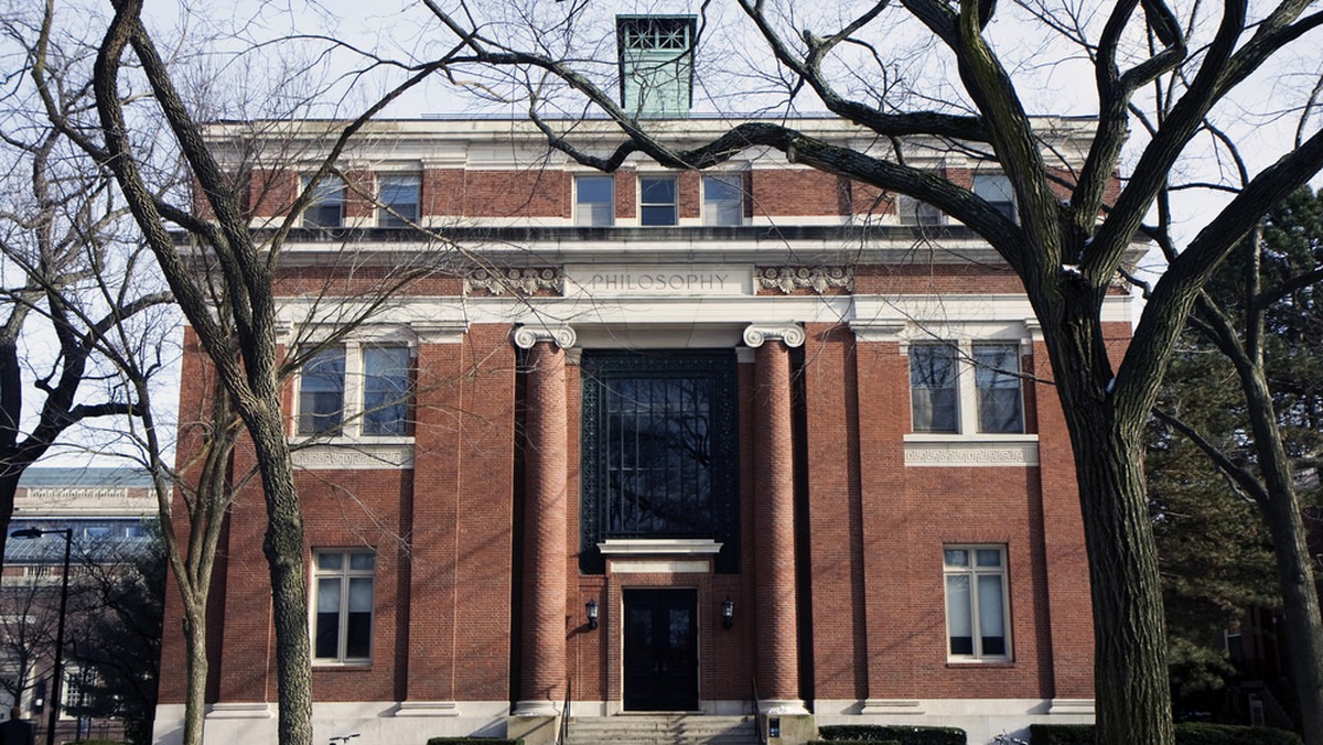 Uniwersytet Harvarda zawiesił ponad 60 studentów oraz ukarał dyscyplinarnie wielu innych, w wyniku skandalu masowego ściągania, jaki wybuchł na tej elitarnej amerykańskiej uczelni.
