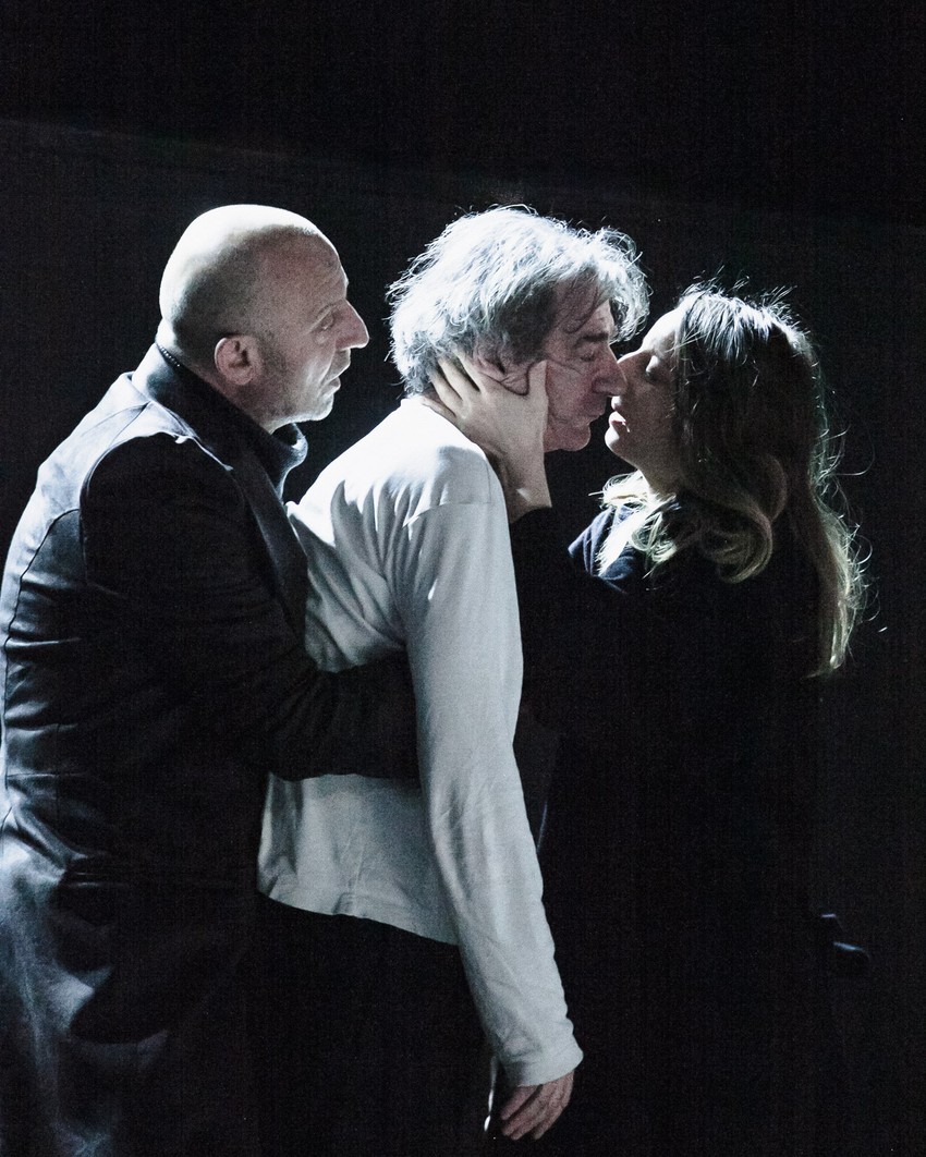 Scena iz predstave " Kralj Lir" Hrvatskog narodnog kazališta Zagreb