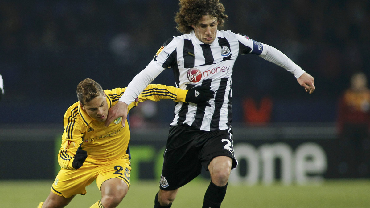 Fabricio Coloccini zdradził, że w kolejnym sezonie nadal będzie zawodnikiem Newcastle United. Wcześniej mówiło się, że 31-letni Argentyńczyk rozważa powrót do ojczyzny po zakończeniu minionego sezonu.