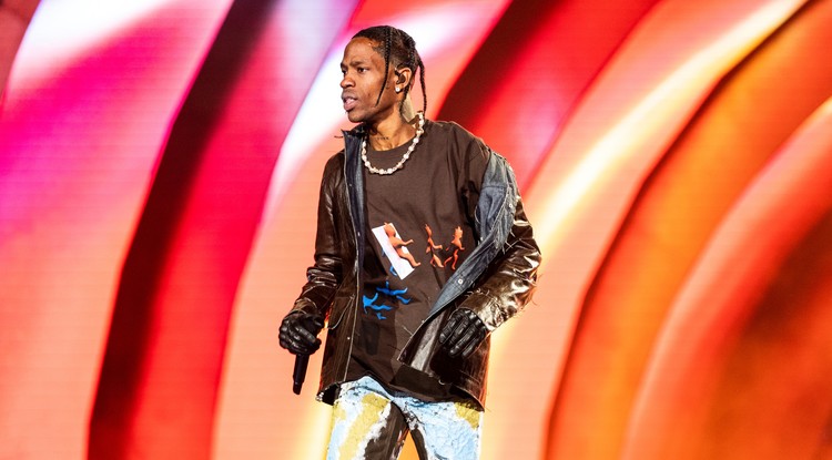 Travis Scott koncertje a 2021-es, tragikus végkimenetelű Astrowordl fesztiválon