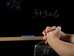 Nie taka szkoła katolicka, jak ją PiS maluje. Partia nie uwzględnia postulatów organizacji religijnych