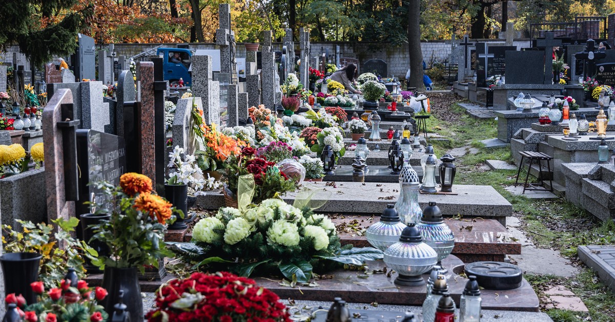 Zgon zgłosi urząd, nie rodzina. Koniec papierowej dokumentacji