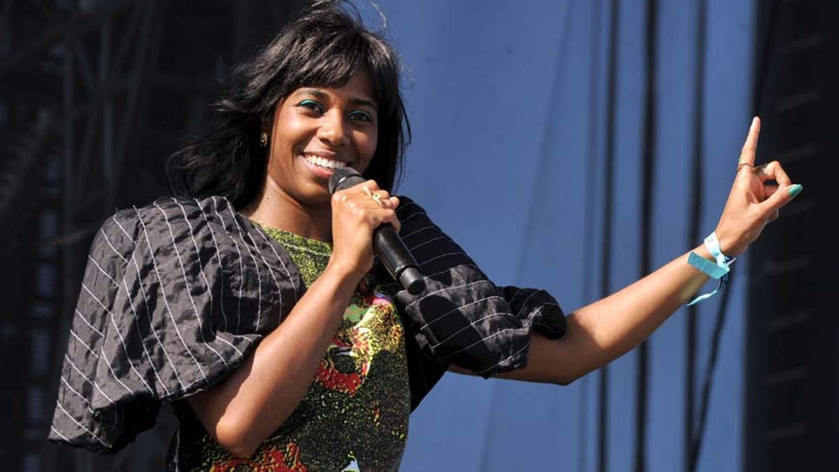 Santigold zamieściła w sieci do odsłuchu cały nowy album, "Master Of My Make Believe".